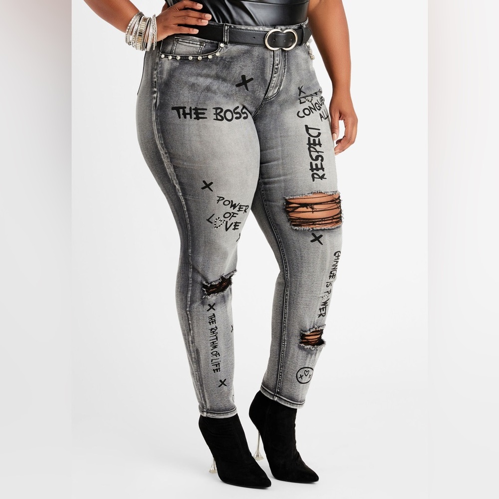 NWT Ashley Stewart Love Conquers All Skinny Jeans Size 26